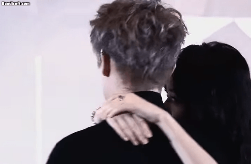 Trần Phi Vũ bế Vương Ảnh Lộ