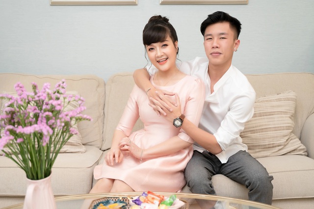 Vân Dung cùng con trai Long Vũ