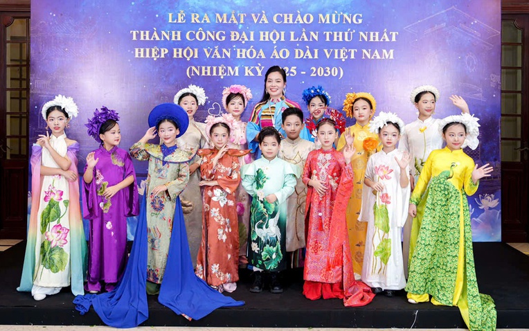 Sân khấu trình diễn tại Nhà hát Lớn Hà Nội