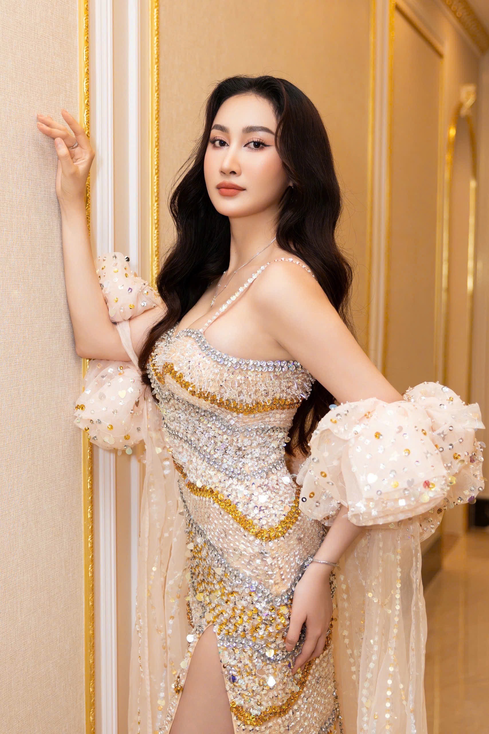 Hoa khôi Đoàn Hồng Trang chia sẻ về lối sống hiện tại