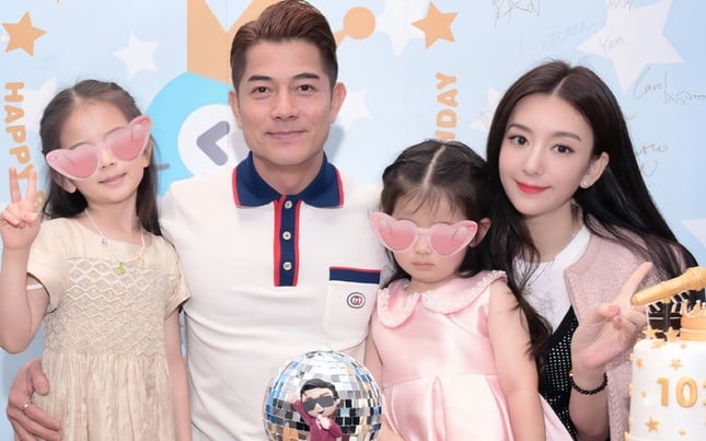 F4 keo kiệt nhất showbiz: Nam thần hạng A 'tủn mủn' với vợ từng đồng, có người chuyên 'đào mỏ' bạn gái - Ảnh 15.