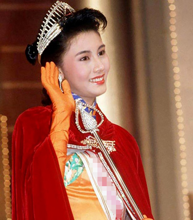 Lý Gia Hân thời trẻ