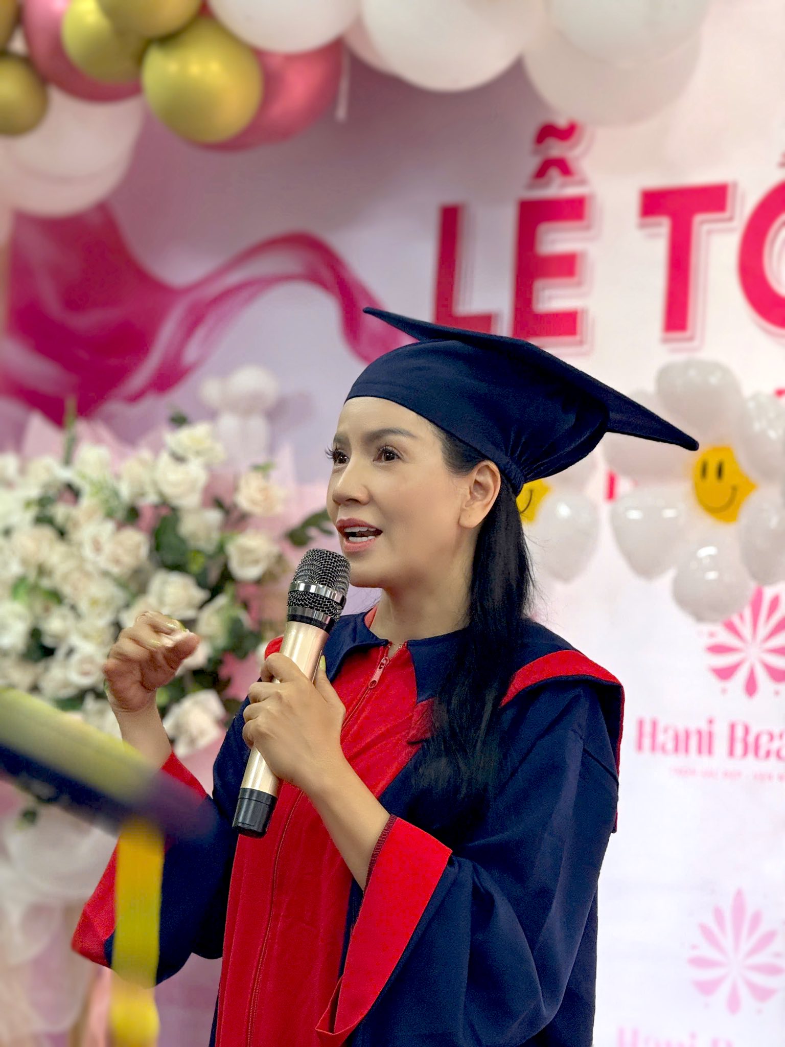 Ảnh kỷ niệm gần đây của NS Ngọc Trinh