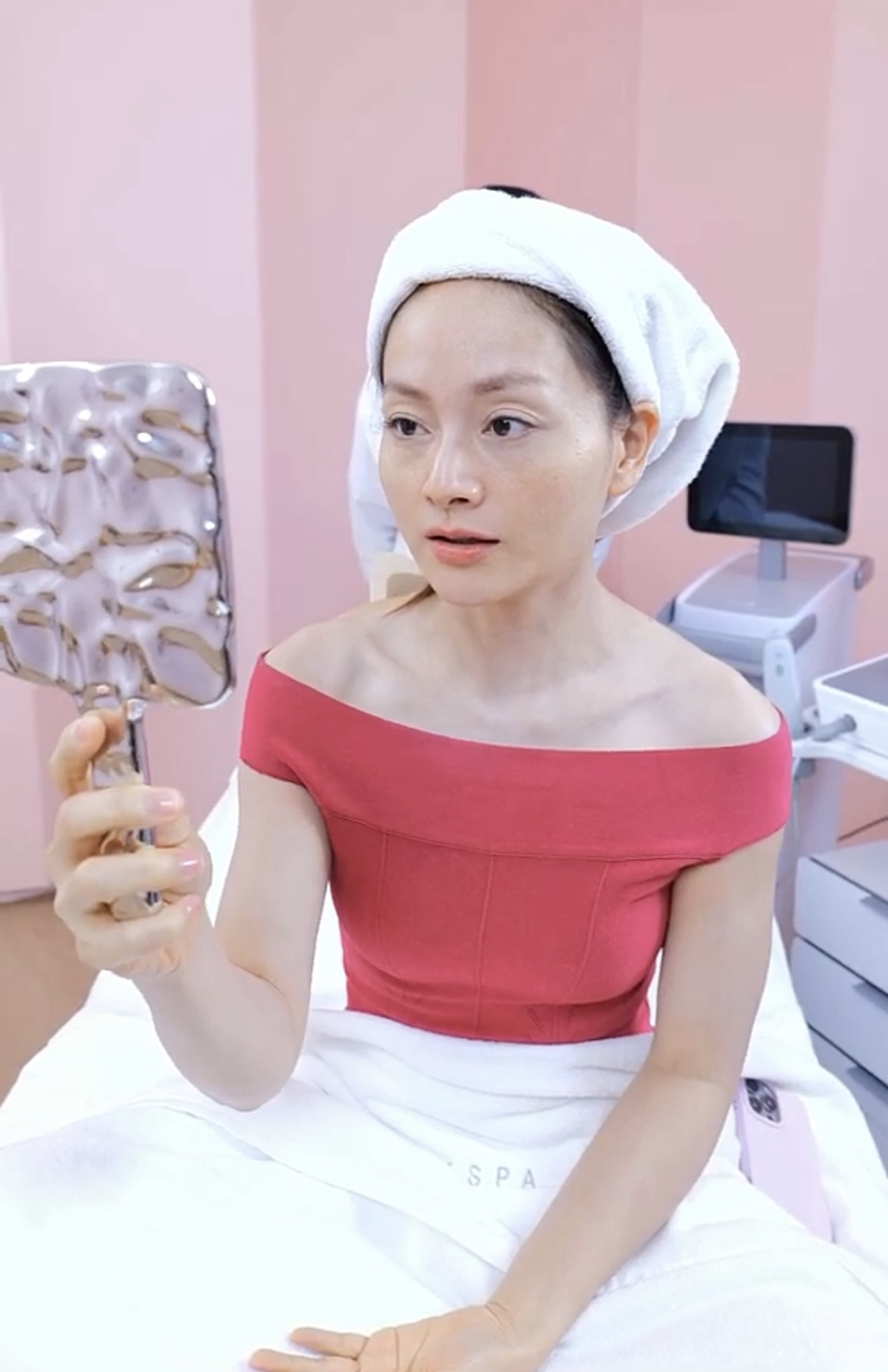 Lan Phương làm đẹp sau ly hôn