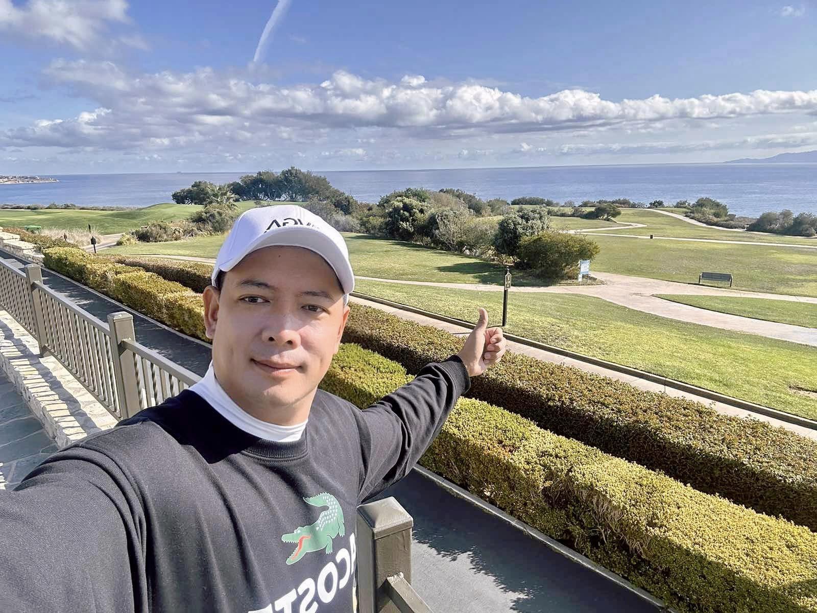 Anh hiện đang phát triển lĩnh vực bất động sản, sân golf với sự hỗ trợ từ bà xã doanh nhân