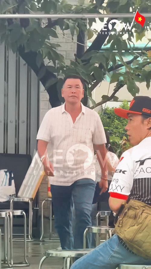 NS Hữu Nghĩa tại đám tang