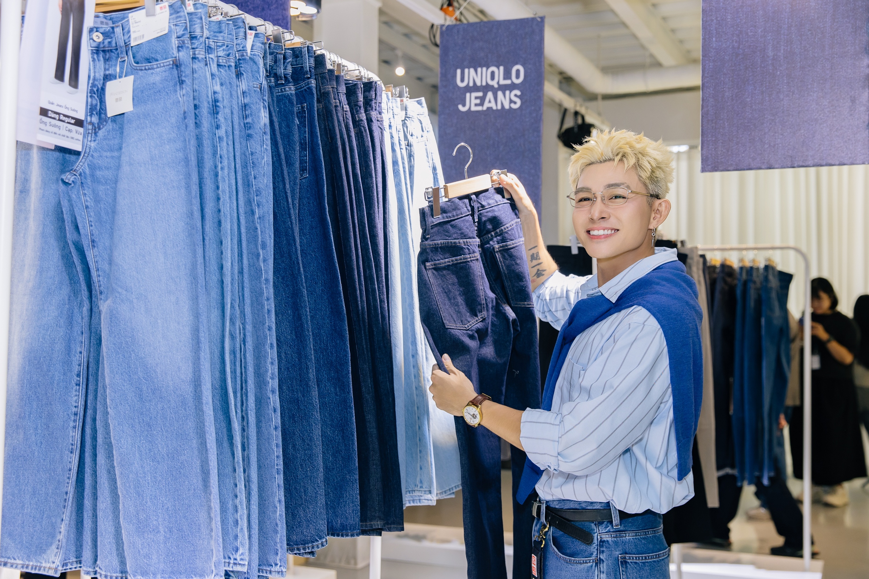Jun Phạm và Thiên Minh tại sự kiện trải nghiệm Jeans