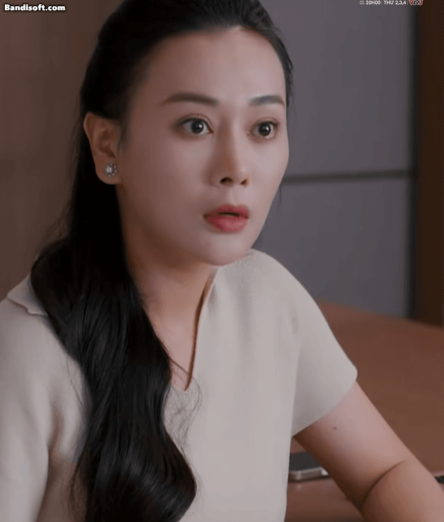 Biểu cảm của Phương Oanh trong cảnh khó