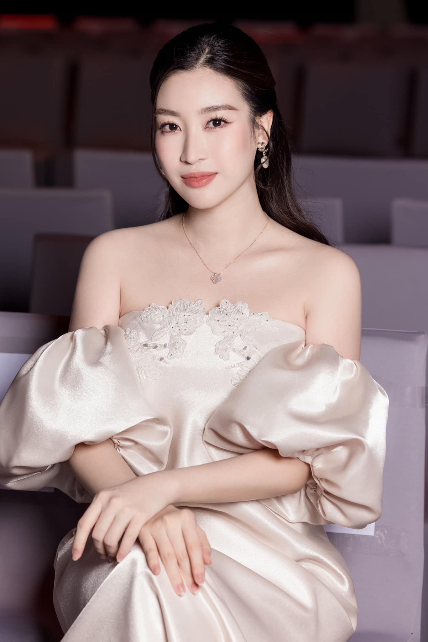 Hoa hậu Đỗ Mỹ Linh