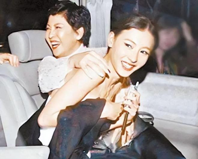 Trương Bá Chi bị mẹ nuôi bóc phốt Mẹ nuôi Trần Lam chỉ trích Trương Bá Chi