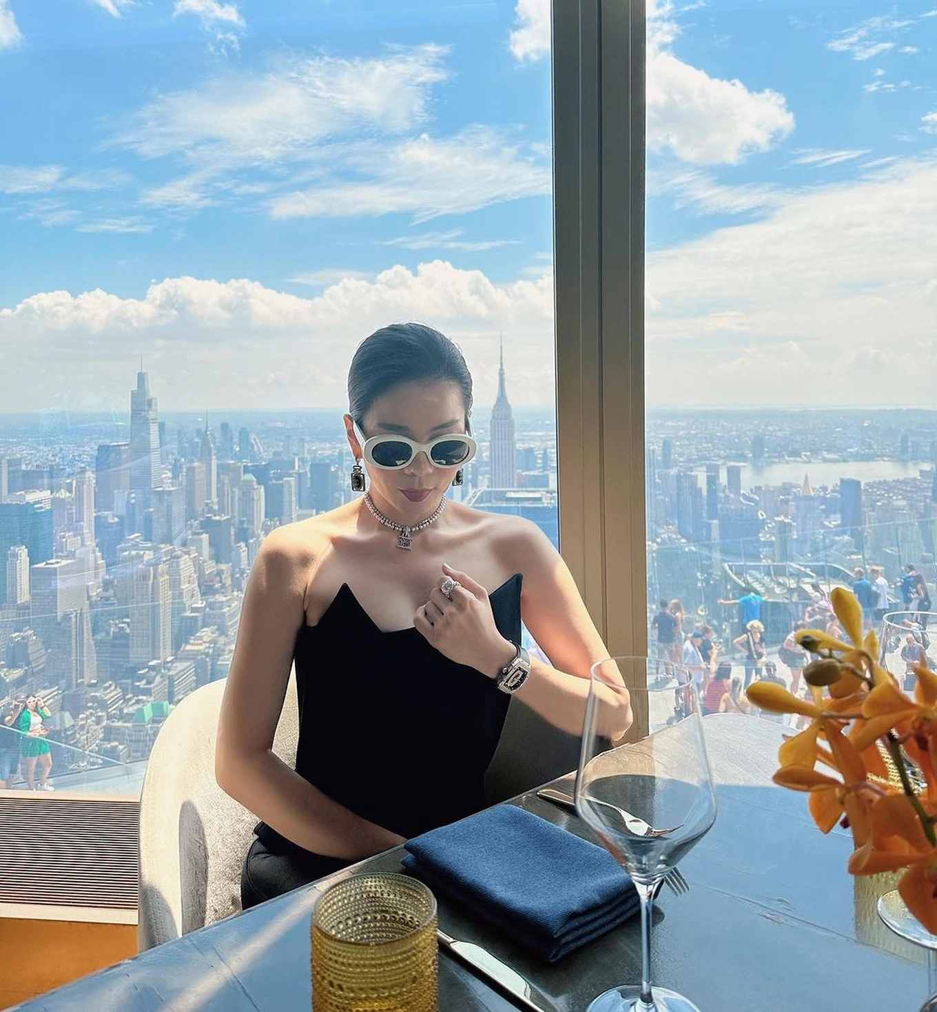 Trang sức kim cương đắt giá của Lệ Quyên Những chiếc nhẫn kim cương khổng lồ của nữ ca sĩ