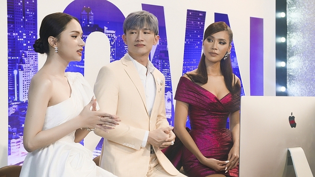 Dược sĩ Tiến nói về bạn bè và sự trưởng thành Dược sĩ Tiến thừa nhận nhờ có Hương Giang mà anh suy nghĩ nhiều hơn