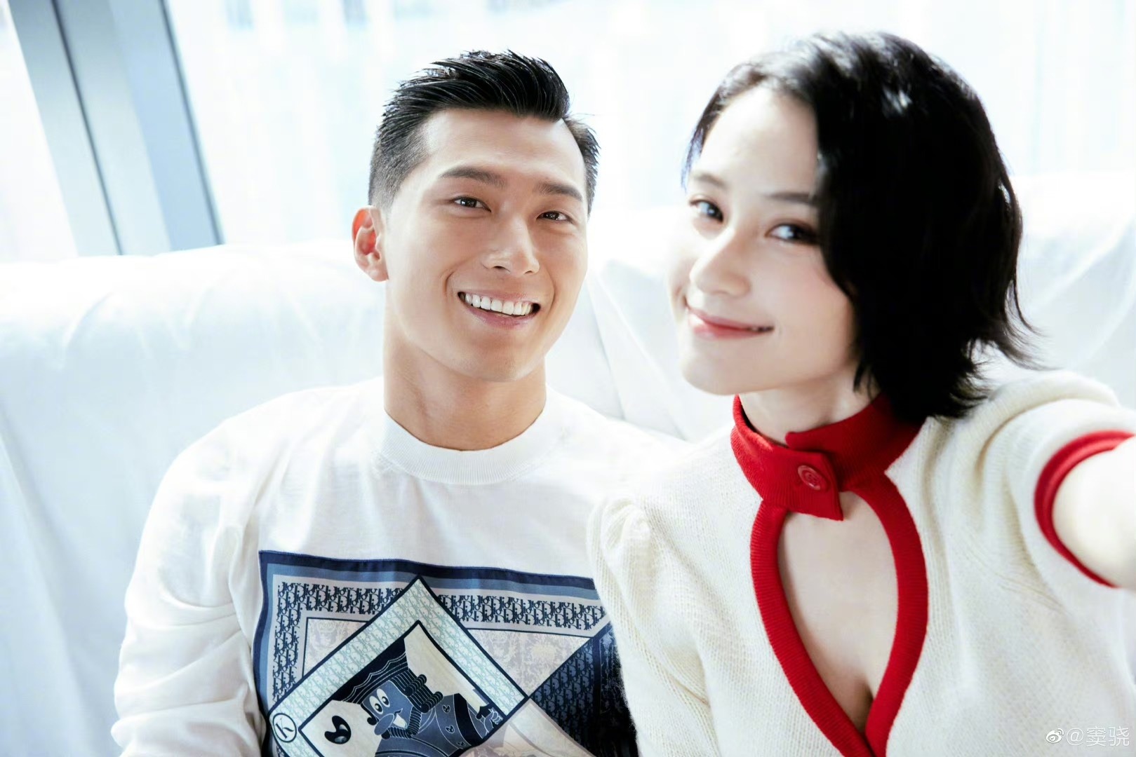 Báo Trung: Ái nữ trùm sòng bạc Macau “hút máu” chồng nghèo Đậu Kiêu đến cùng quẫn!- Ảnh 4. Đậu Kiều vừa cưới xong đã trắng tay, lại còn bị ép ký hợp đồng tiền hôn nhân với nhiều điều khoản áp đặt, kiểm soát vô lý