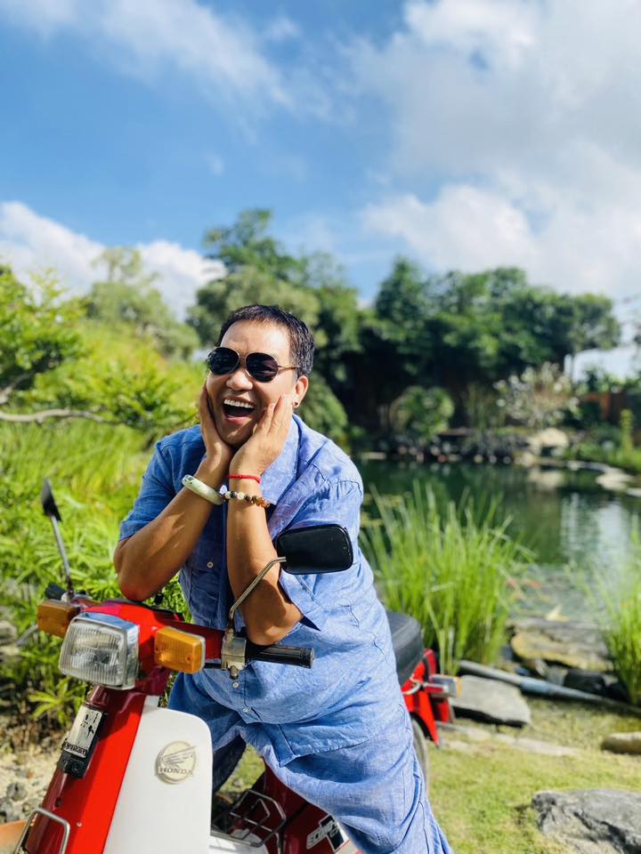 Chân dung nghệ sĩ Hoàng Mập Hoàng Mập chụp ảnh chân dung