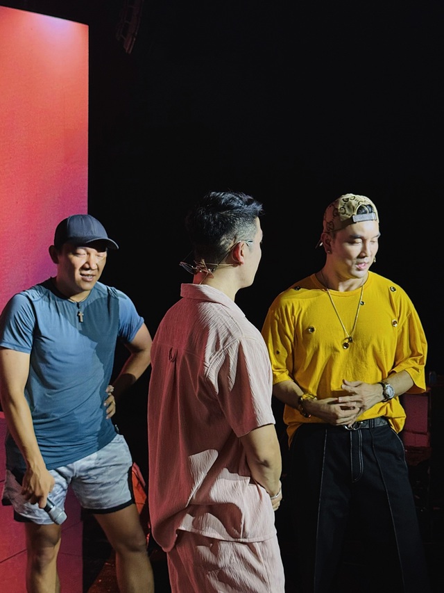 Hái Gia Liu tiết lộ cát-xê mời Ưng Hoàng Phúc- Ảnh 3. Hái Gia Liu và Ưng Hoàng Phúc