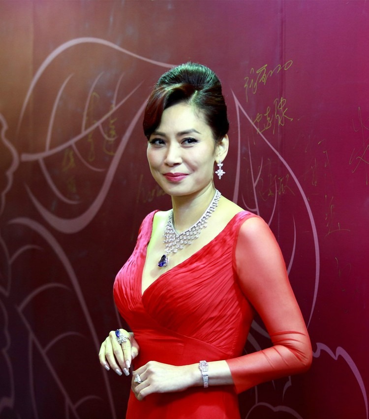 Cái kết ngỡ ngàng của “bom sex” dám “mạo phạm” với tỷ phú 70 tuổi - Ảnh 9. Cuộc sống giàu có độc lập của Quảng Mỹ Vân