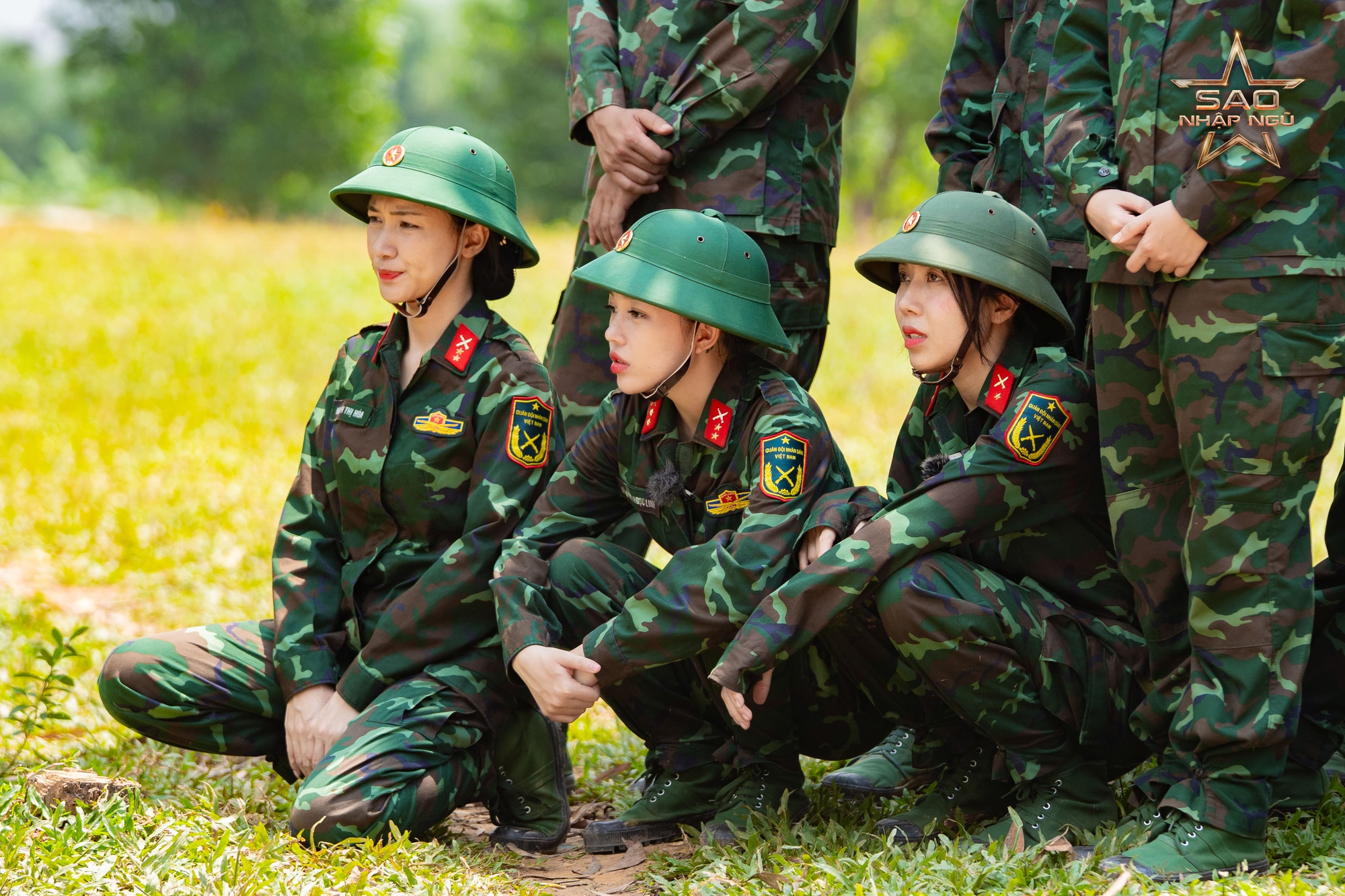 Hòa Minzy nghỉ ngơi do chấn thương