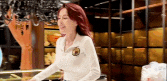 Ngân 98 nhận quà từ người hâm mộ Ngân 98 khoe tài sản và nhận tiền từ fan