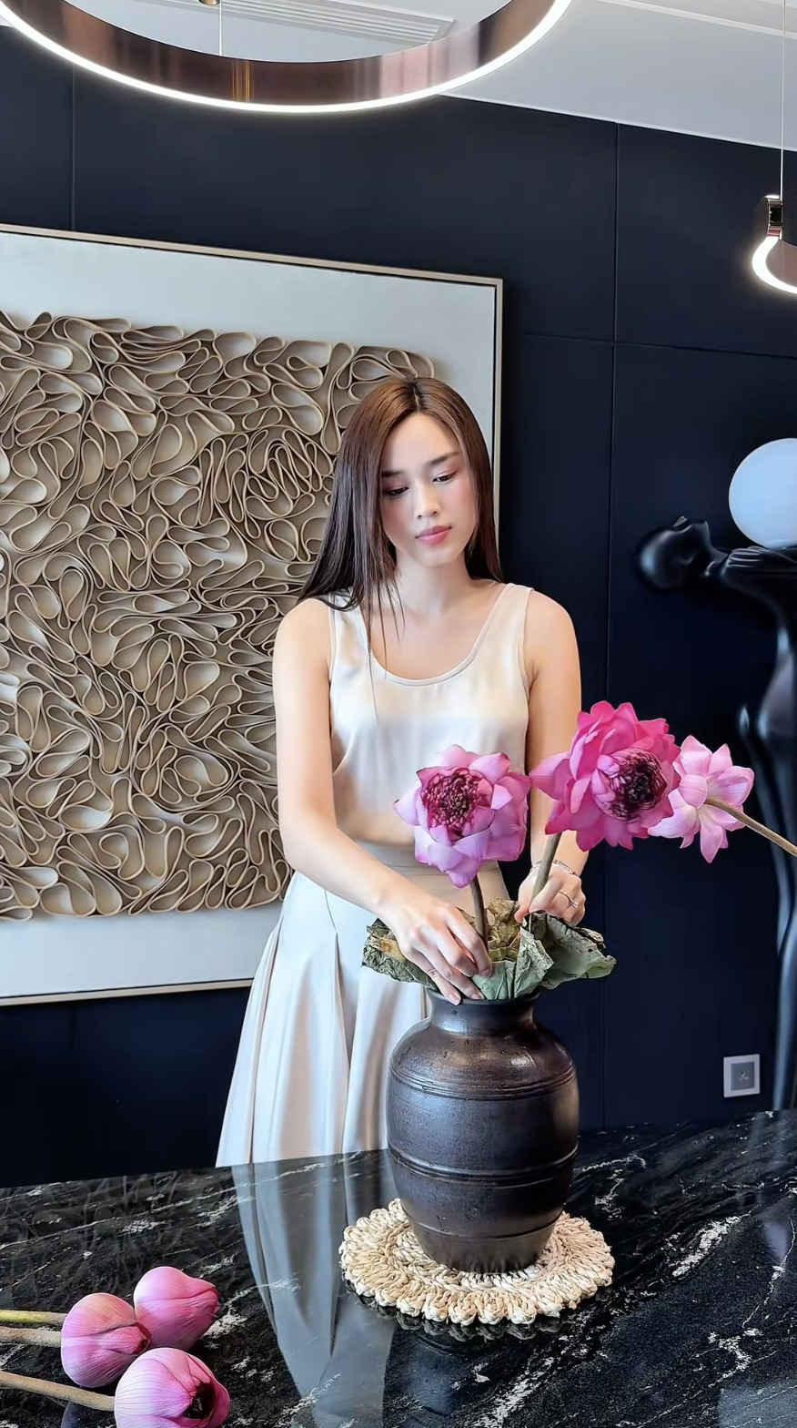 Hoa tươi trong nhà Căn nhà thường ngập tràn hoa tươi