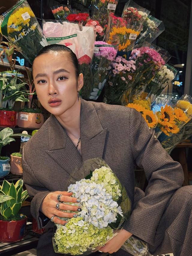 Angela Phương Trinh với phong cách nam tính Angela Phương Trinh thay đổi phong cách sang nam tính