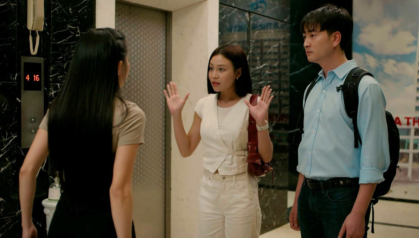 Nga chỉ trích Tú và Đức