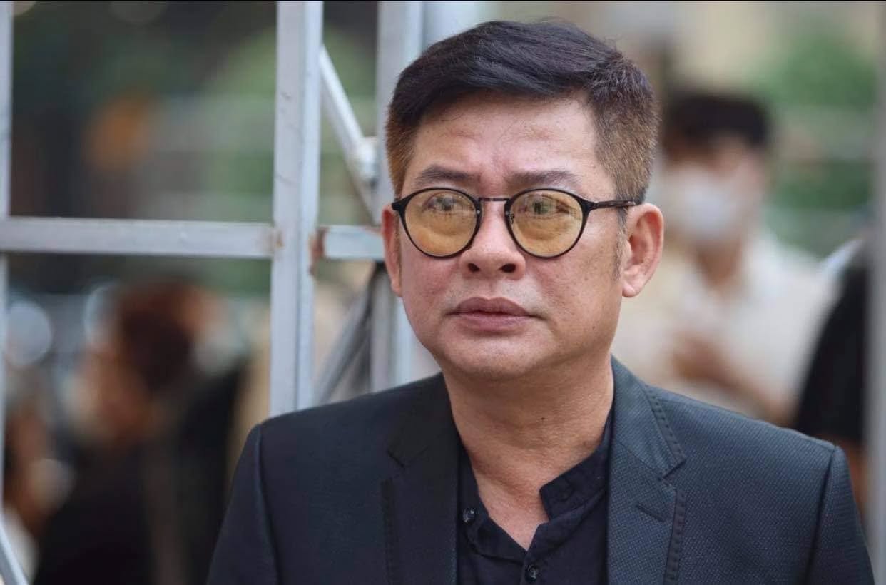 Nghệ sĩ Tấn Beo trong quá trình điều trị