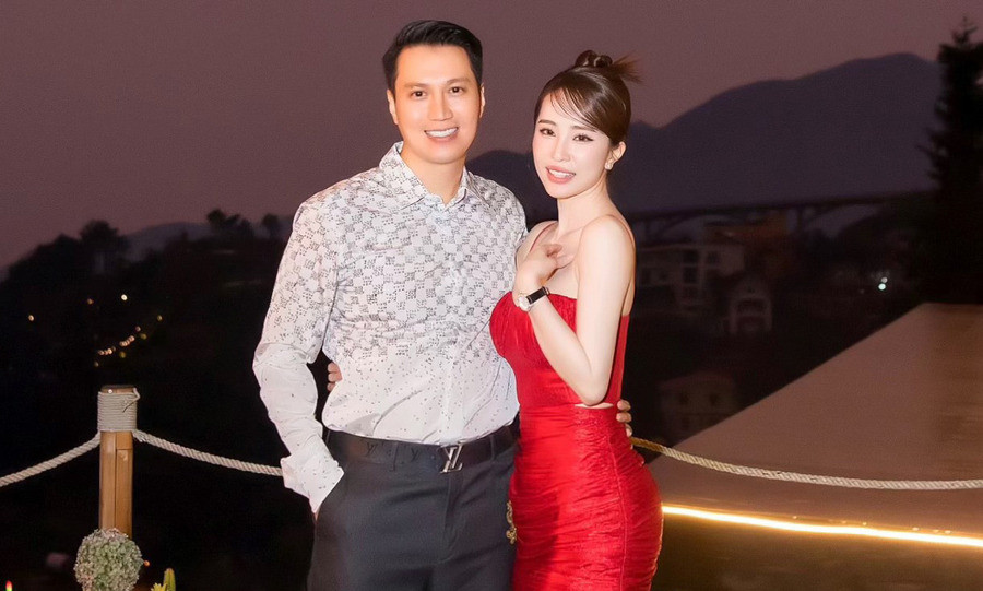 Việt Anh để lộ bằng chứng đang hẹn hò Quỳnh Nga?- Ảnh 5. Việt Anh và Quỳnh Nga thường xuyên xuất hiện cùng nhau