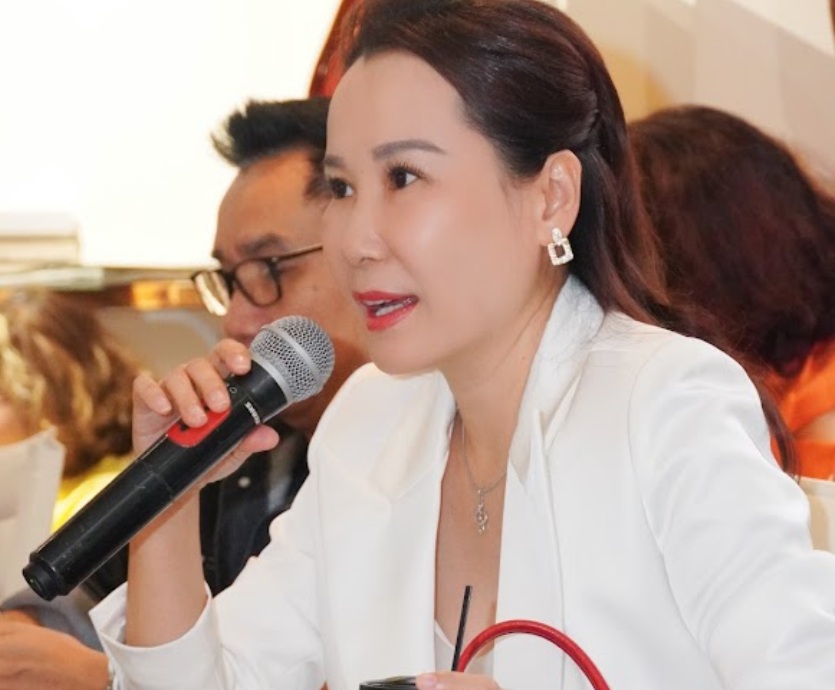 Nhạc sĩ Giáng Sol Nhạc sĩ Giáng Sol khen ngợi bài hát