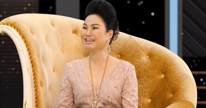 Thùy Trang – Nữ ca sĩ nhạc Phật giáo Ca sĩ Thùy Trang trong một buổi biểu diễn