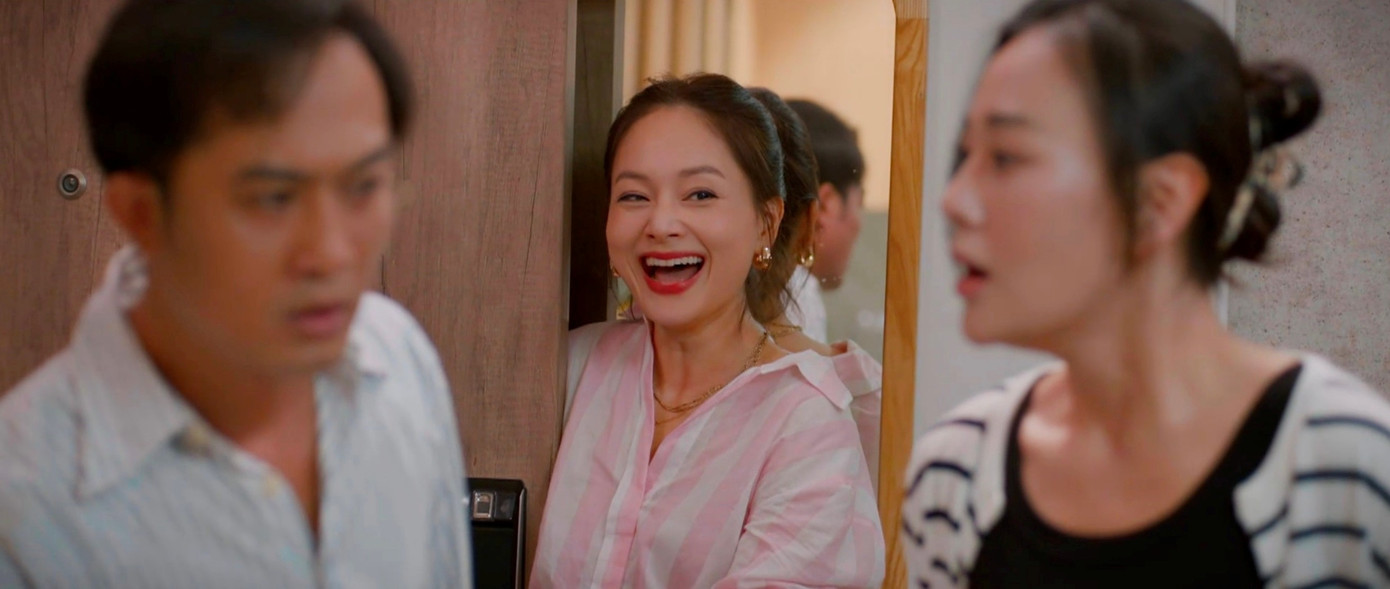 Lan Phương khiến khán giả sợ hãi- Ảnh 3. Linh vui sướng khi gia đình tan vỡ