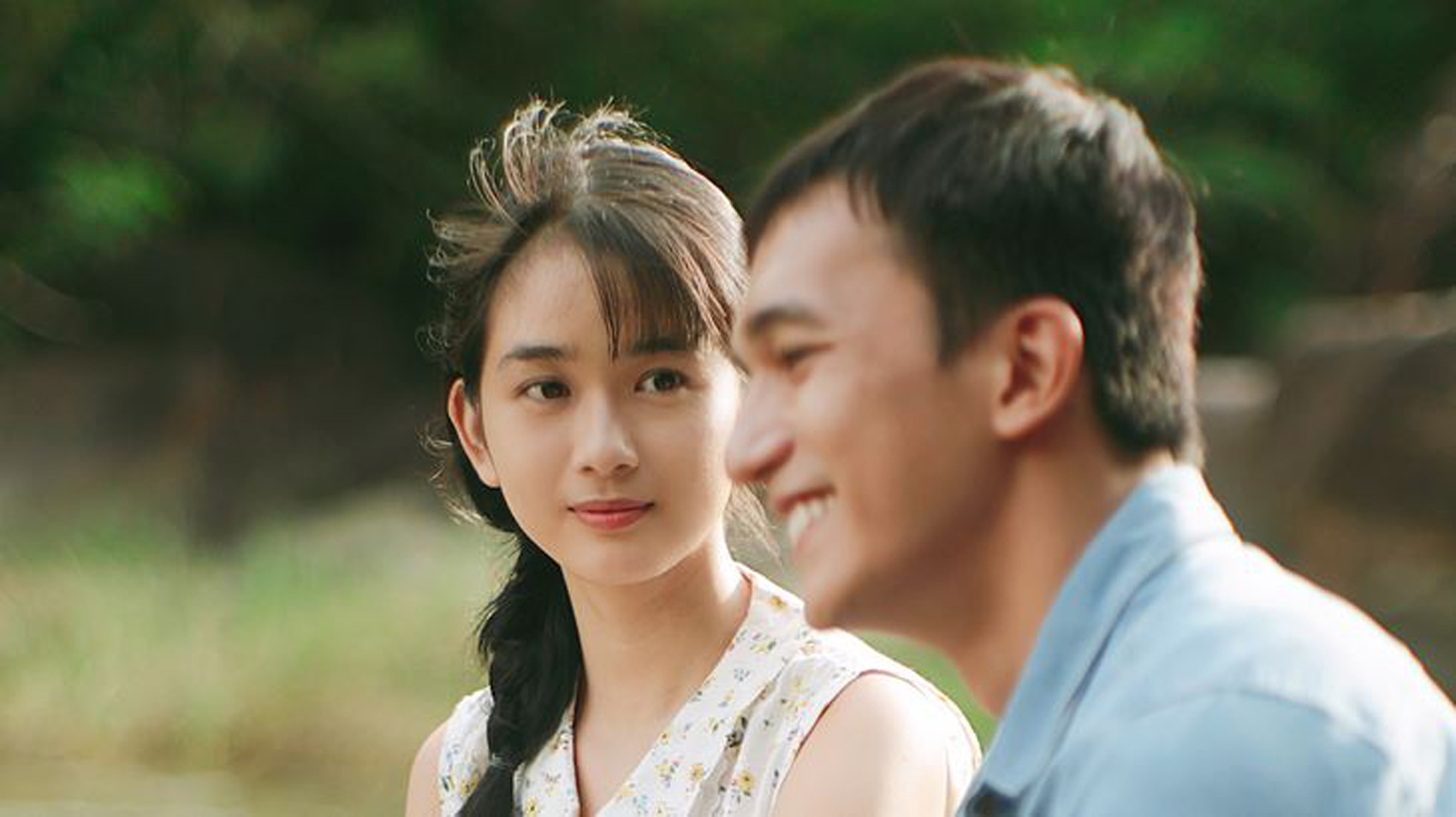 Ngọc Xuân vai nữ chính Ngày Xưa Có Một Chuyện Tình Ngọc Xuân hóa thân nữ sinh văn học