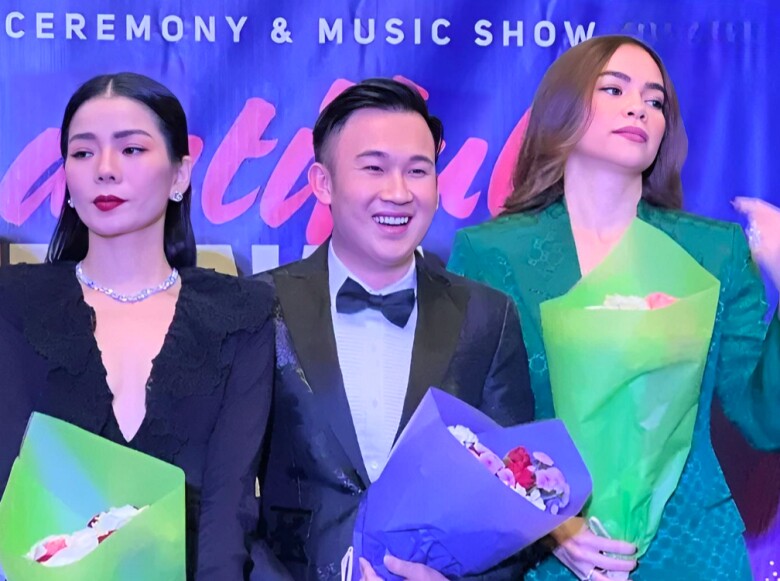 Cư dân mạng thường gán ghép Hồ Ngọc Hà và Lệ Quyên khi có drama Sau nghi vấn rạn nứt thì suốt những năm qua, cư dân mạng thường gán ghép Hồ Ngọc Hà và Lệ Quyên với nhau, nhất là khi 1 trong 2 gặp phải drama gì