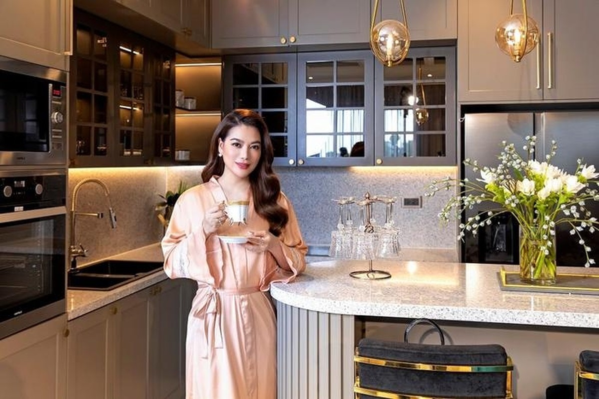 Phong cách sống xa hoa của Trương Ngọc Ánh Cuộc sống sang trọng