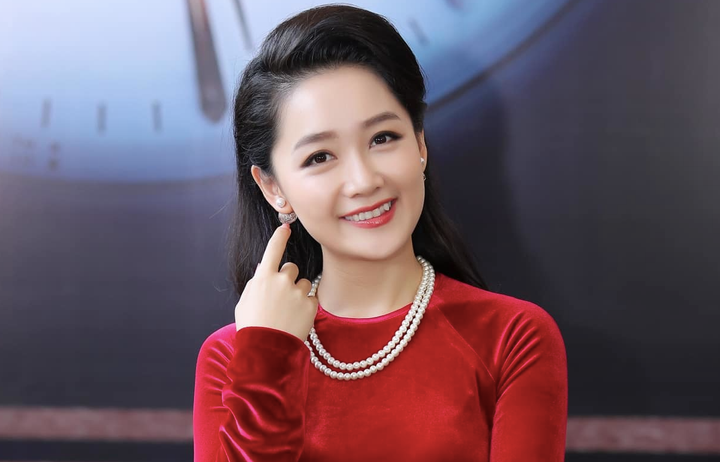 BTV Thu Hà từng đỗ hai trường đại học, là thủ khoa Đại học Sân khấu Điện ảnh. BTV Thu Hà đỗ 2 trường ĐH với điểm cao