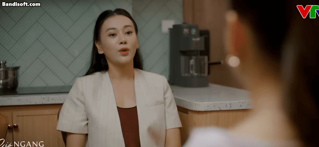 Câu nói của Phương Oanh khiến cả nước vỗ tay- Ảnh 1. Mỹ Anh đối mặt Linh với vẻ bình thản, tự tin