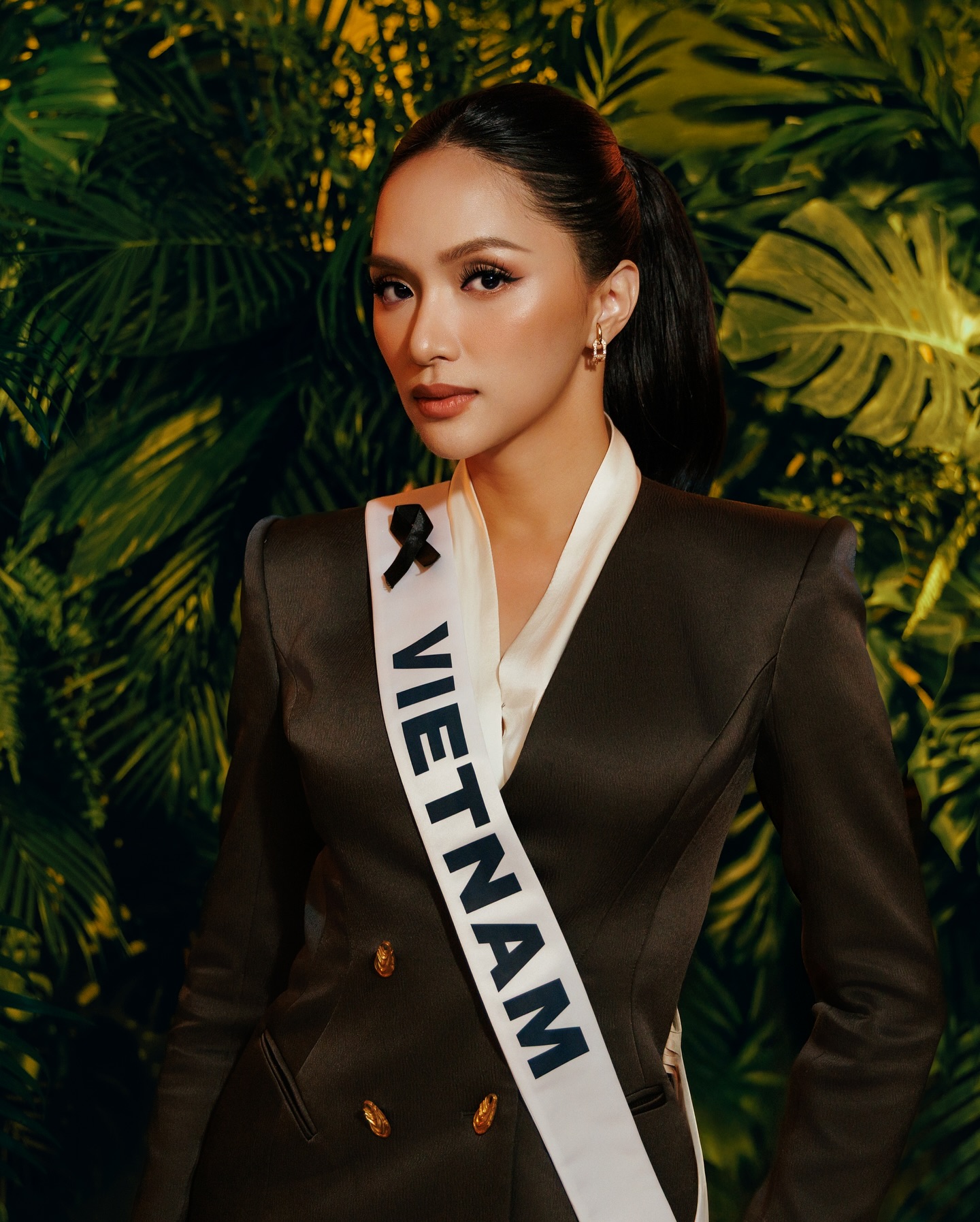 Hương Giang chuẩn bị cho phần thi cuối cùng tại Miss Universe