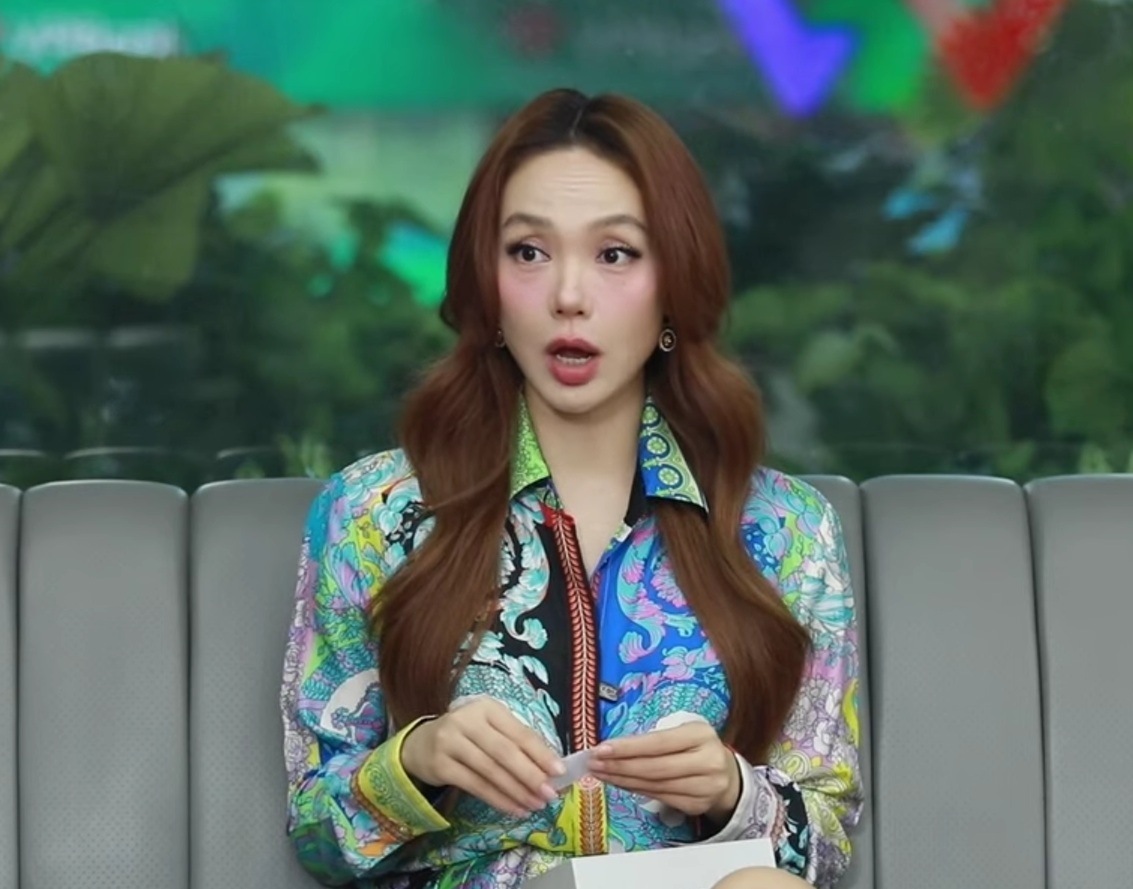 Minh Hằng phản ứng khi bị hỏi về bạn trai cũ Minh Hằng trả lời phỏng vấn