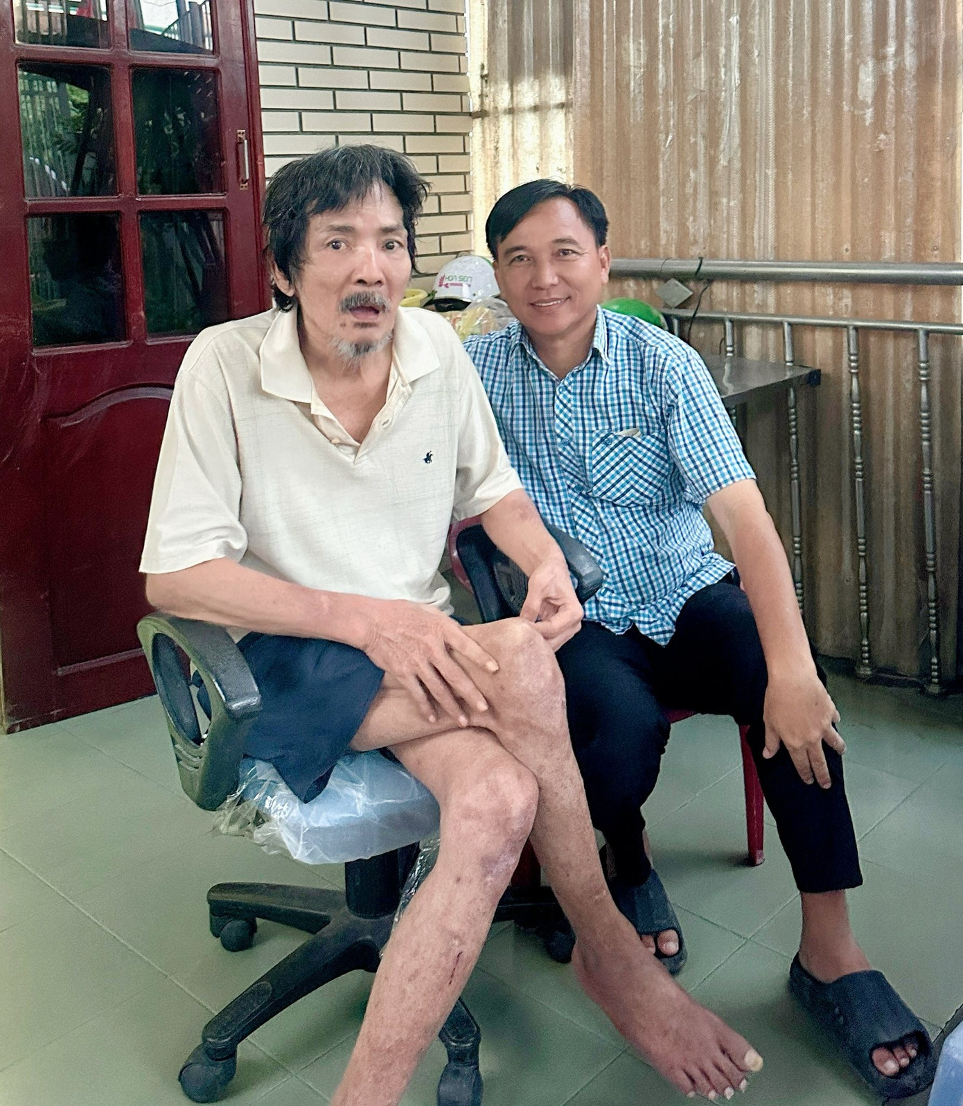 Vợ thứ 4 đưa con gái về nhìn mặt NS Thương Tín lần cuối, hé lộ 1 chi tiết tâm linh- Ảnh 1. Nhạc sĩ Tô Hiếu có thời gian gắn bó với nghệ sĩ Thương Tín