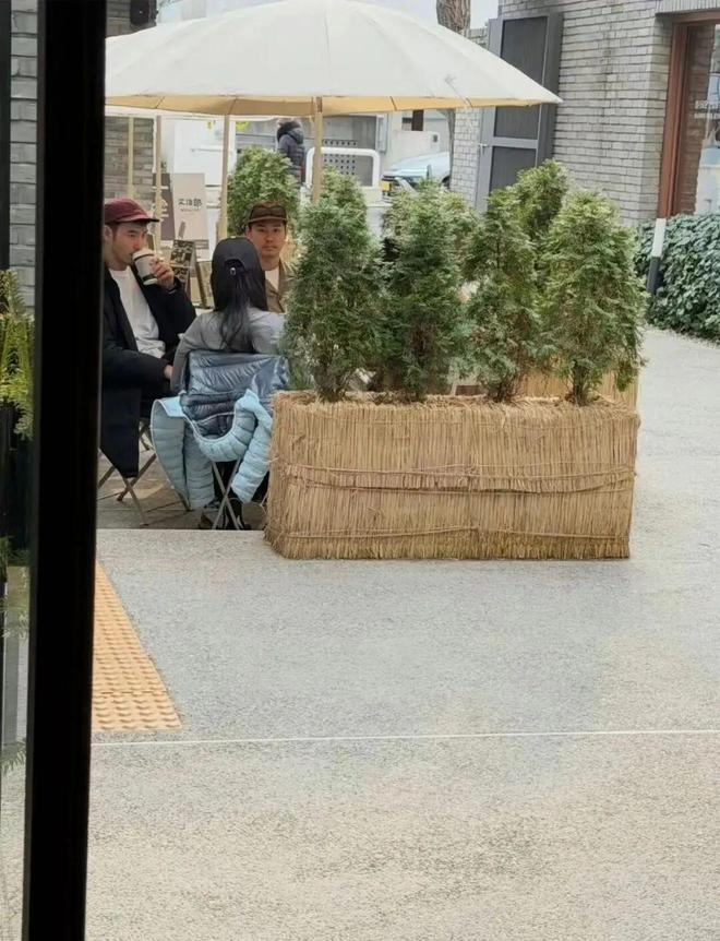 Nữ sinh viên họ Từ với vóc dáng bốc lửa Bạn gái Nguyễn Kinh Thiên có thân hình nóng bỏng