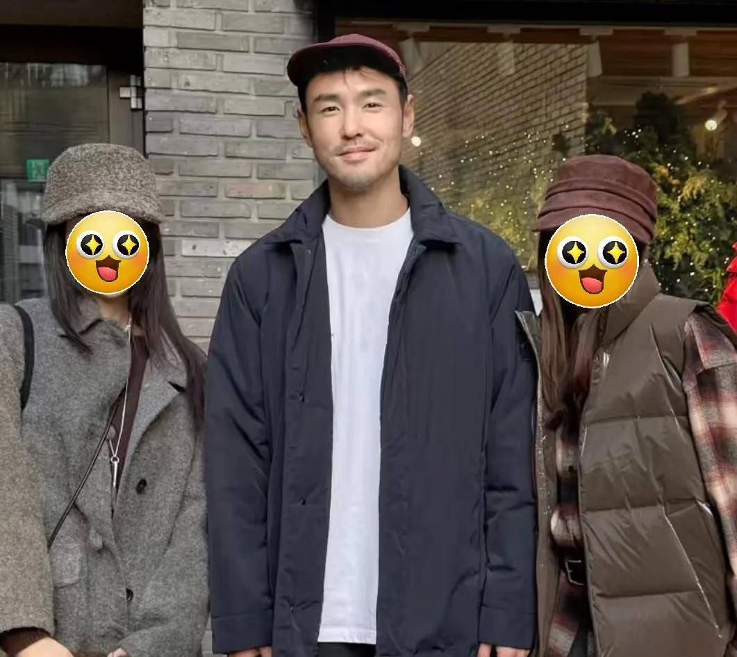 Nguyễn Kinh Thiên bị bắt gặp hẹn hò với bạn gái ở Hàn Quốc Nguyễn Kinh Thiên và bạn gái ở Hàn Quốc