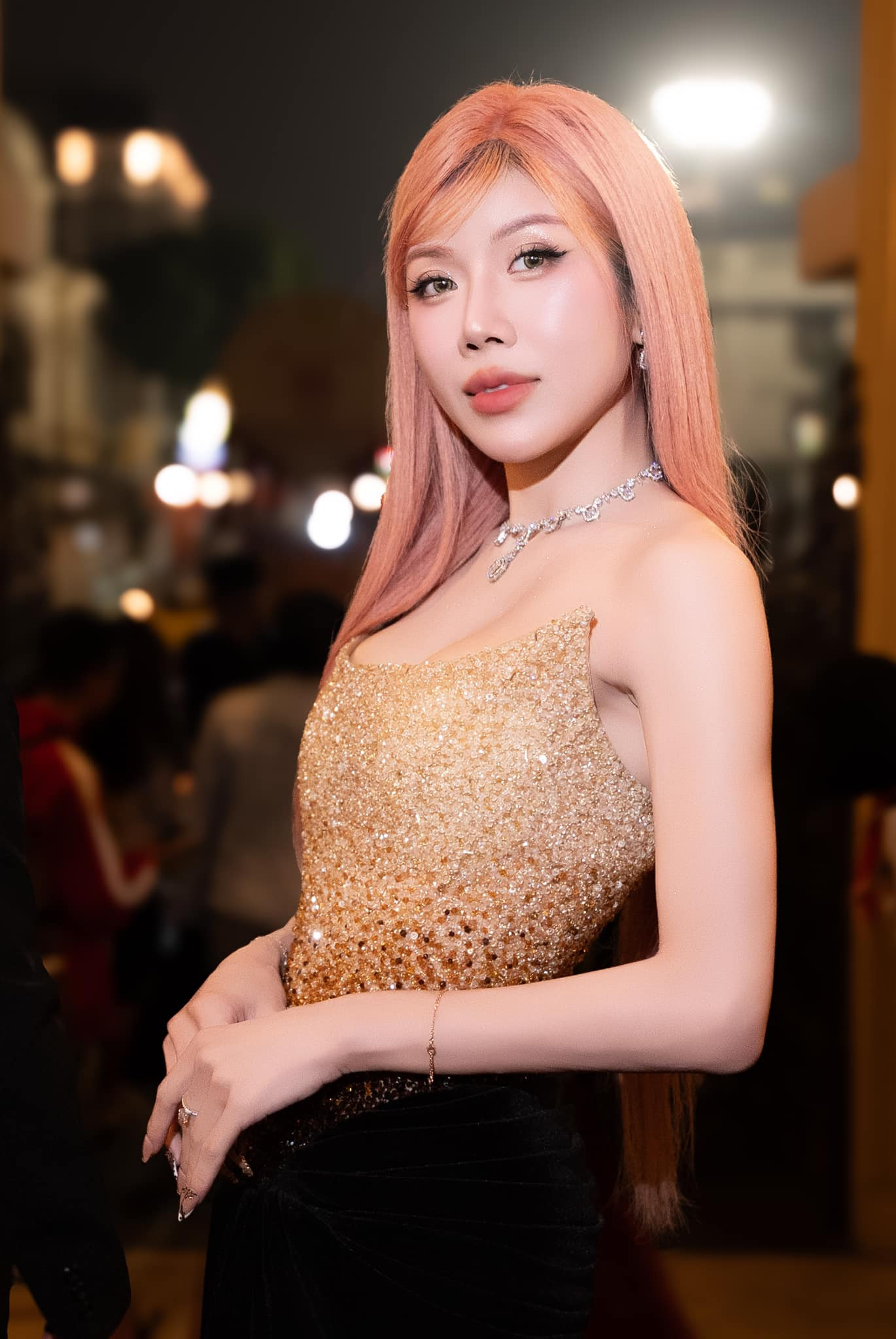 Chuyển mình mạnh mẽ tại Chị Đẹp Đạp Gió Rẽ Sóng 2023 Trang Pháp trên sân khấu Chị Đẹp