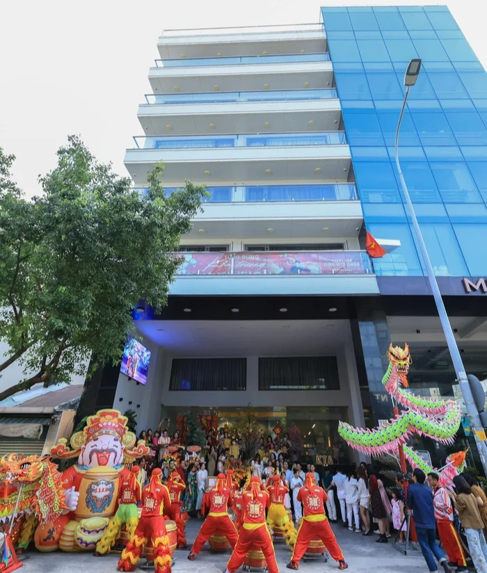 Ảnh 7 Cơ ngơi 6 tầng của cặp đôi tại đường Hoàng Hoa Thám