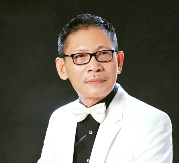 NSND Đức Long từng có tuổi thơ vất vả, làm đủ nghề mưu sinh Tuổi thơ NSND Đức Long vất vả