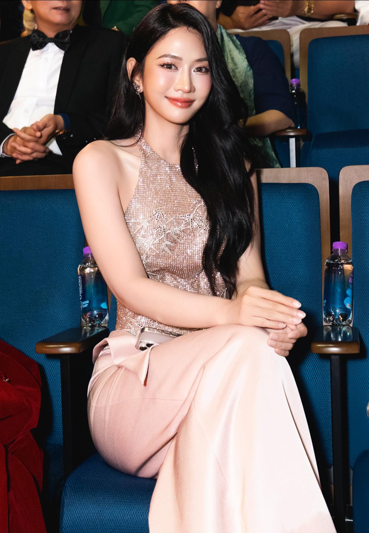 Nhan sắc Lê Bống