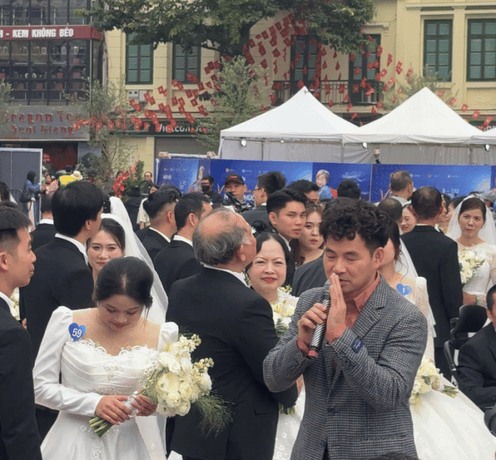 Ai nấy bật cười trước những miếng hài của Cục trưởng Xuân Bắc