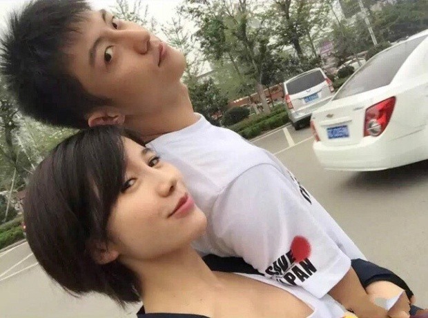 Mỹ nam lộ clip hẹn hò ở Phú Quốc thay bồ, lần này cặp kè Hoa khôi đẹp nhất trường múa? - Ảnh 14. Lùm xùm với Vương Vũ Hinh khiến Hoàng Cảnh Du mang tiếng xấu 'côn đồ Cbiz'