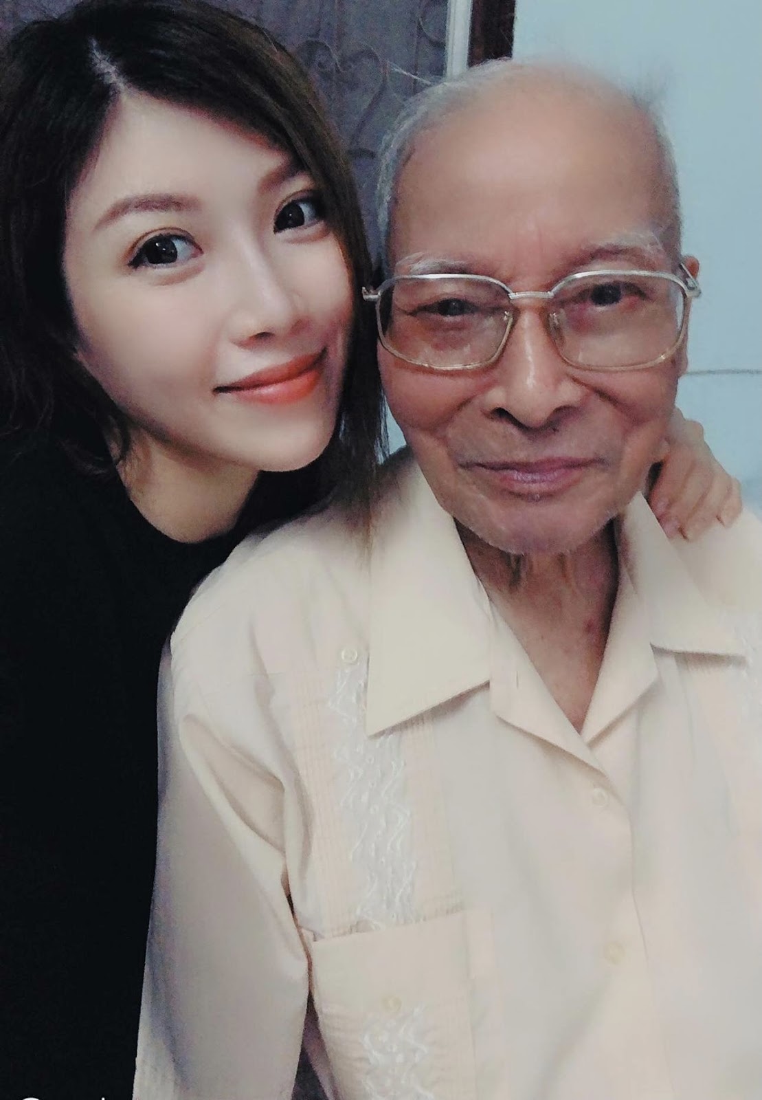 Ông ngoại Nguyễn Khắc Huỳnh Cựu Đại sứ Nguyễn Khắc Huỳnh